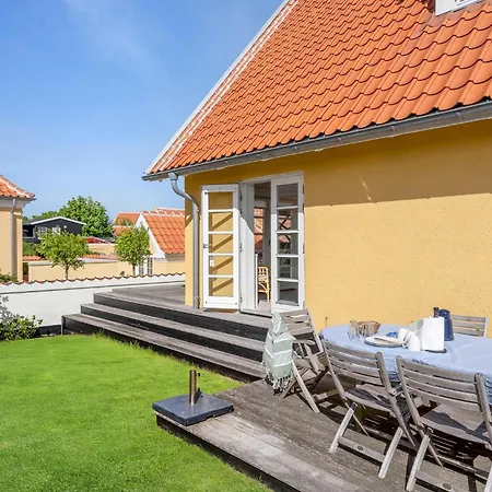 3 Bedroom Gorgeous In Ferienhaus